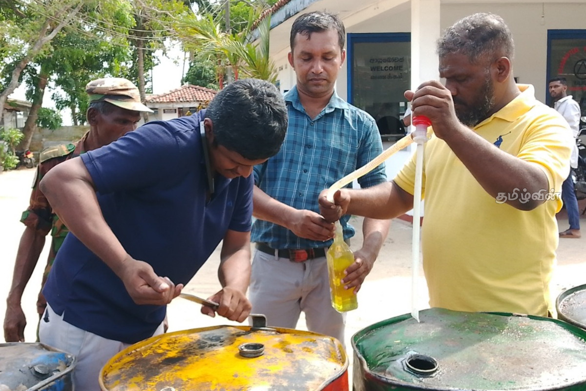 4620 லீட்டர் டீசலுடன் ஒருவர் கைது! பொலிஸார் தீவிர விசாரணை | 39 Year Old Arrested With 4620 Liters Of Diesel