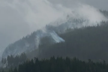 கனடாவின் இந்தப் பகுதியில் கடுயைமான காட்டுத்தீ