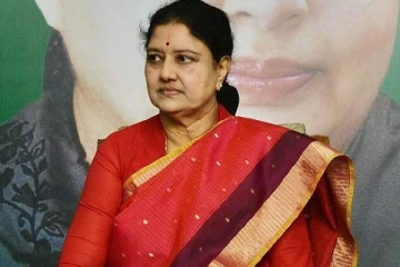 என்ன நடக்க போகிறது என்பதை பொறுத்திருந்து பாருங்கள் - சசிகலா