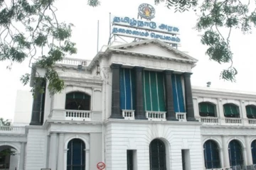 21 ஐஏஎஸ் அதிகாரிகள் பணியிட மாற்றம்: தமிழக அரசு அதிரடி உத்தரவு!