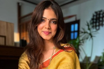 மெல்லியில் புடவையில் நடிகை மாளவிகா மோகனன் நடத்திய போட்டோஷூட்.. புகைப்படங்களுடன் இதோ