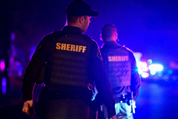 மோசமான செயலில் ஈடுபட்டு தப்பிச் சென்ற கனடியர் நாடு கடத்தப்பட்டார் | Canadian Extradition From Usa