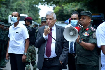 தமிழர் பகுதியில் நீண்ட காலமாக இயங்கிய இராணுவச் சோதனைச் சாவடி தொடர்பாக ஜனாதிபதி பிறப்பித்துள்ள உத்தரவு