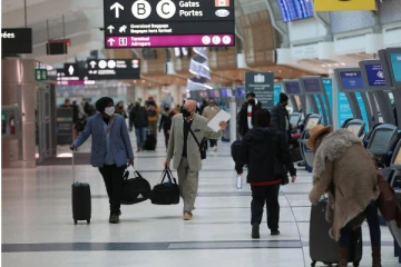 கனடாவிலும் இருவருக்கு ஓமிக்ரோன் மாறுபாடு உறுதி