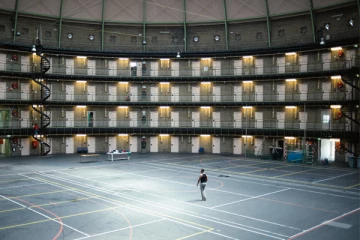 நெதர்லாந்தில் வெற்றிடமாக மாறும் சிறைச்சாலைகள்