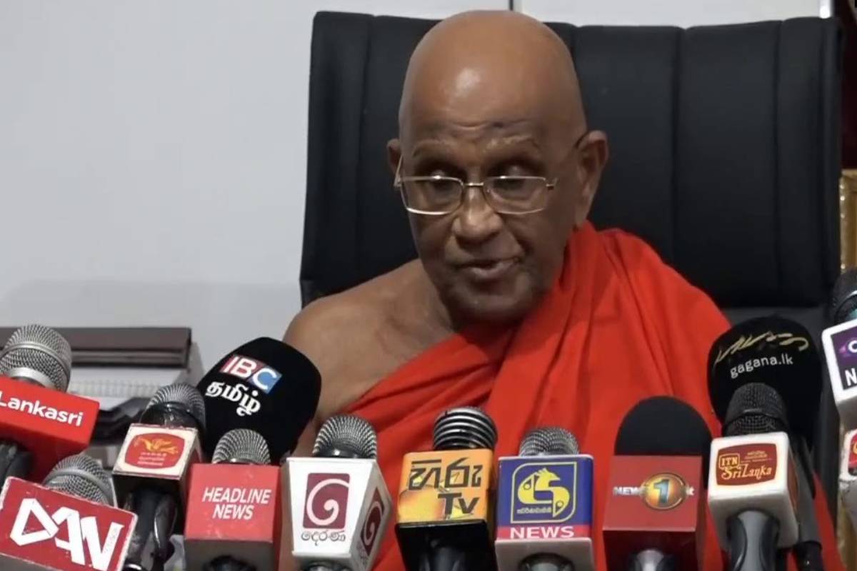 பிக்குகளுக்காக பௌத்தர்களே ஓரணியில் திரளுங்கள்! முருத்தெட்டுவே ஆனந்த தேரர் அறைகூவல் | Buddhists Unite As One Force