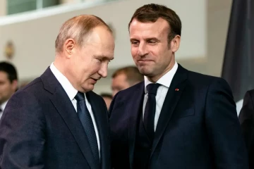 புடினை கடுப்பேத்திய பிரான்ஸ் அதிபர்!