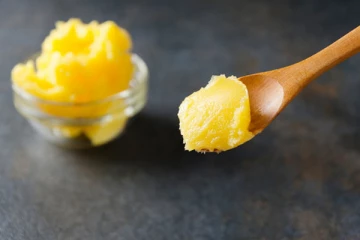 காலையில் வெறும் வயிற்றில் ஒரு ஸ்பூன் நெய்! எடுத்து கொள்வதனால் கிடைக்கும் நன்மைகள் என்ன தெரியுமா ?