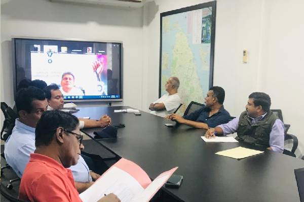 அனர்த்த நிலையிலும் அரசியல் செய்யும் அரச அதிகாரிகள் - எதிர்க்கட்சி குற்றச்சாட்டு | Dilith Jayaweera In Relief Operations அனர்த்த நிலையிலும் அரசியல் செய்யும் அரச அதிகாரிகள் - எதிர்க்கட்சி குற்றச்சாட்டு | Dilith Jayaweera In Relief Operations