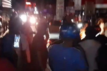 நுகேகொட பிரதான வீதி மூடப்பட்டு பொதுமக்களால் போராட்டம் முன்னெடுப்பு (Photos)