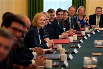 அரசியல் குழப்பங்களால் பதவி இழந்தும் இலாபம் பார்த்த 71 பிரித்தானிய அமைச்சர்கள்