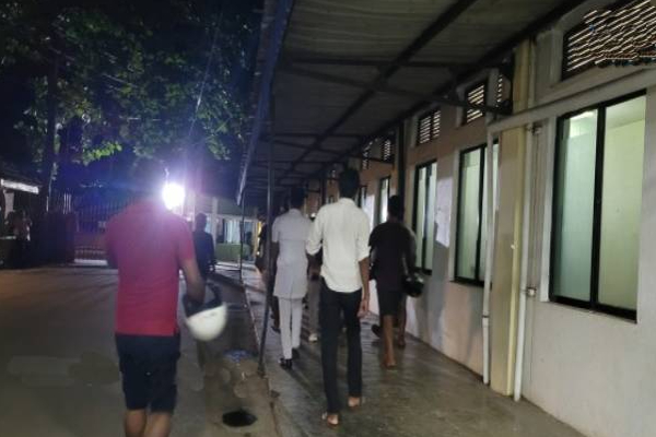 வவுனியாவில் இரு இளைஞர் குழுக்களுக்கிடையே மோதல்: ஒருவர் ஆபத்தான நிலையில் | Clash Between Two Youth Groups In Vavuniya Injured