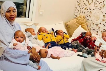 100 நாப்கின்கள்.. 6 லிற்றர் பால்.. ஒரே பிரசவத்தில் 9 குழந்தைகளை பெற்றெடுத்த தாய் பகிர்ந்த சுவாரஸ்யமான தகவல்கள்