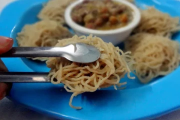 5 நிமிடத்தில் பூ மாதிரி கம்பு இடியாப்பம்...இனி தினமும் செய்து ருசியுங்கள்!