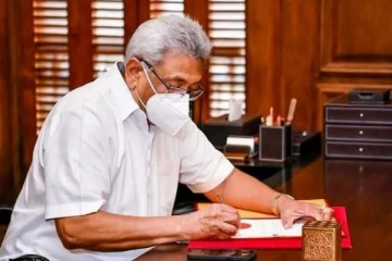 நெருக்கடியான சூழ்நிலையில் கோட்டாபயவிற்கு பறந்த அவசர கடிதம் (PHOTO)