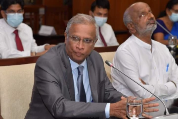 தமிழ் அரசு கட்சியின் தேசியப் பட்டியலில் பெண்ணா? முறியடிக்கும் முயற்சியில் சுமந்திரன்!