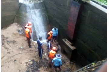 இறம்பொடை நீர்வீழ்ச்சியில் அடித்துச்செல்லப்பட்டு காணாமல் போயிருந்த மேலும் இருவரின் சடலங்கள் மீட்பு (Photos)