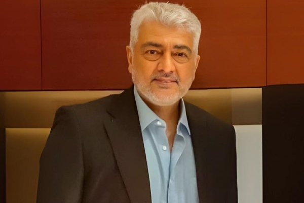 ஹாஸ்பிடலில் இருந்து திரும்பிய அஜித்.. போன் செய்த விஜய் | Ajith Returns Home After Surgery Vijay Phone Call