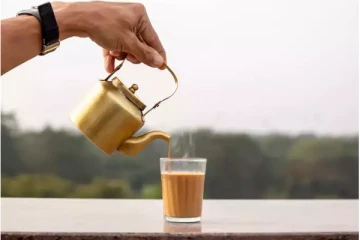 இதில் ஒன்றை தேநீருடன் சேர்த்து சாப்பிடுங்கள்.. நன்மைகள் ஏராளம்!