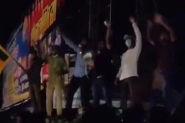 நாடாளுமன்றில் ஆவேசமாகப் பேசிய ஜோன்ஸ்டன்- போராட்டக்காரருக்கு அஞ்சி ஓடி ஒழிந்ததன் பின்னணி!