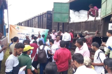 ඉන්දීය ආධාර බෙදන්න දුම්රිය  පිටත් වෙයි.. බෙදාහරින නගරය මෙන්න..