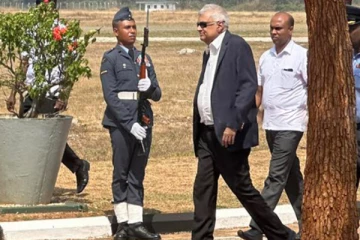 யாழ்ப்பாணத்தில் ஜனாதிபதி ரணில் விக்கிரமசிங்க; மக்களிடம் காணிகள் கையளிப்பு