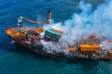 எக்ஸ்பிரஸ் பேர்ல் கப்பல் தொடர்பான அறிக்கைகளை நீதிமன்றில் சமர்ப்பிக்க உத்தரவு