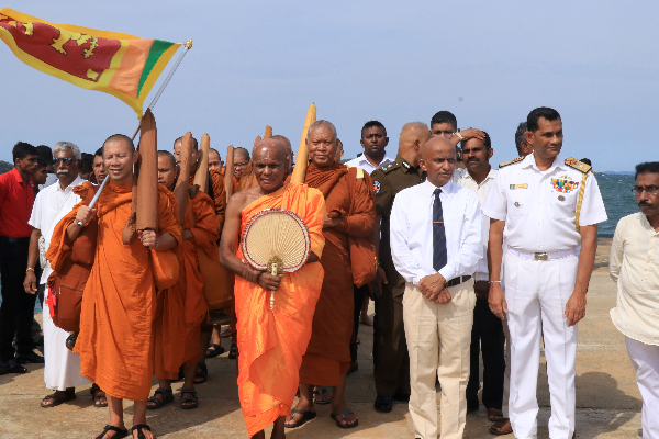 தாய்லாந்து தேரர்கள் இலங்கையில் பாதயாத்திரை | Padayatra Of Thai Chariots In Sri Lanka