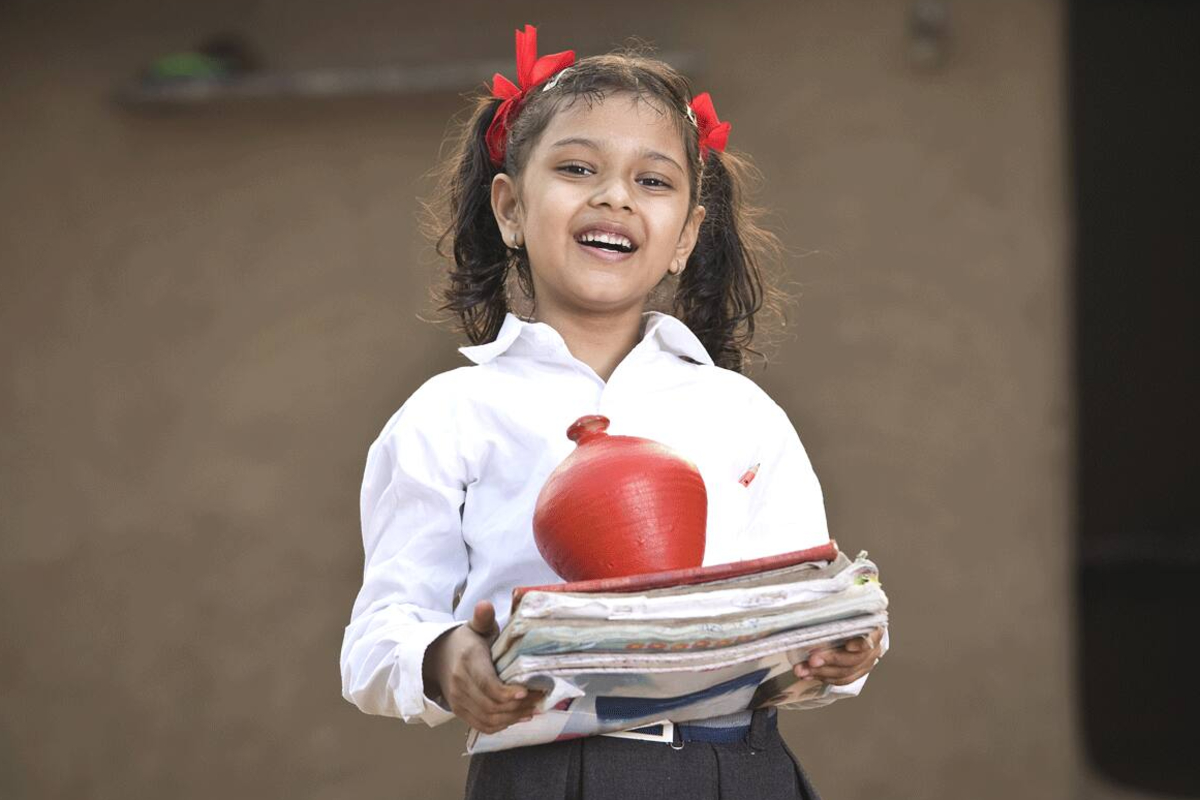 செல்வமகள் சேமிப்பு திட்டம்: ரூ.1.5 லட்சம் சேமித்தால், 21 ஆண்டுகளில் எவ்வளவு கிடைக்கும்? | Sukanya Samriddhi Yojana Investing Details