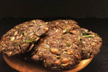 இரும்புச்சத்து நிறைந்த ராகி சேமியா வடை!