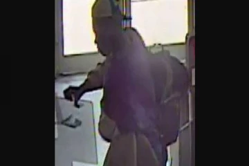 ரொறன்ரோ சுரங்கப்பாதையில் மக்களை தீ வைத்து எரிக்க முயன்ற நபர்!