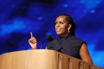 பிரச்சாரத்தின் போது கேலி; டிரம்பின் கருத்துக்களை கடுமையாக சாடிய மிச்செல் ஓபாமா