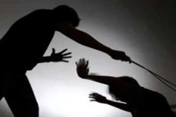 කුඩාම්මාගේ හිරිිහැර දරාගැනීමට නොහැකිව පොලීසියට ආ කුඩා දැරිය..