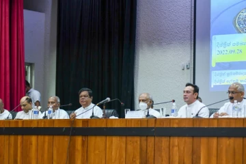 கஜிமாவத்தை தீ விபத்தில் பாதிக்கப்பட்டவர்களுக்கு சகல நிவாரணங்களும் வழங்க அரசாங்கம் தீர்மானம் (Video)