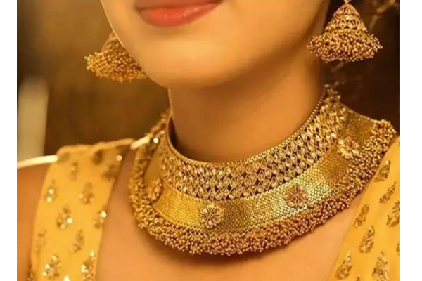 திடீரென சரிவில் தங்கம் விலை - எவ்வளவு குறைவு? இன்றைய நிலவரம் | Gold Rate Today