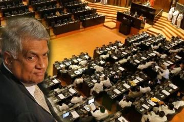 நாடாளுமன்றத்தை கலைக்கும் முடிவு மூவரிடம்