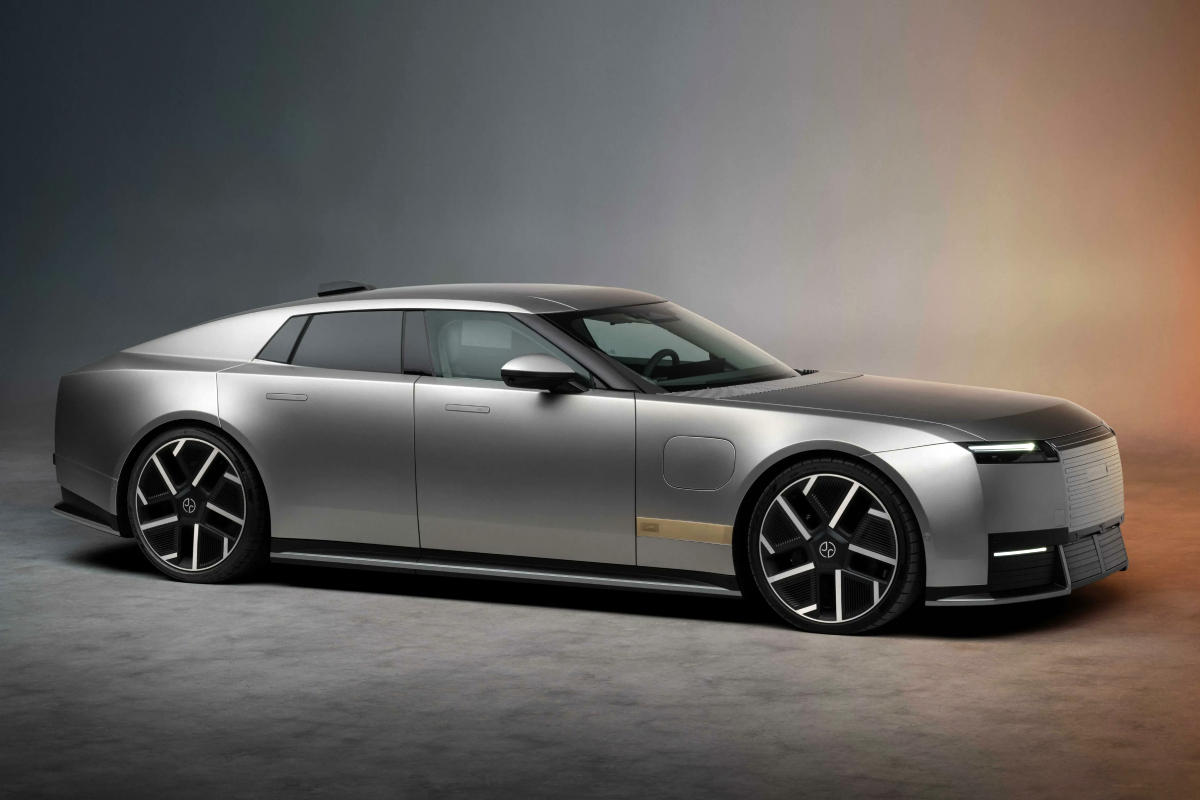Jaguar-Launches-130000-pound-Electric-Car-2026-Jaguar Type 01