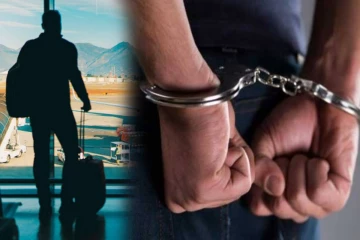 வெளிநாட்டு பிரஜையிடம் பண மோசடி செய்த சுற்றுலா வழிகாட்டி கைது