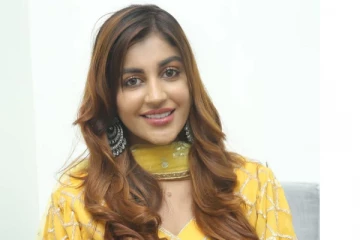 விபத்திற்குப் பின் மீண்டும் வெளியே வந்த யாஷிகா ஆனந்த் - வைரலாகும் புகைப்படங்கள்