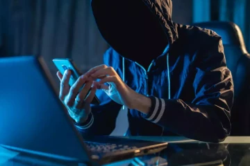 இந்தியப் பெண்ணை ஏமாற்றிய ஜேம்ஸ் பாண்ட்... ஒரு சுவாரஸ்ய மோசடி