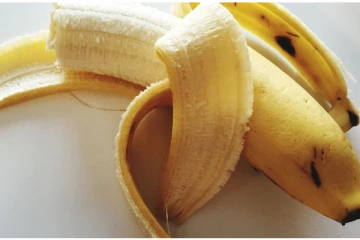 வெறும் வயிற்றில் வாழைப்பழம் சாப்பிடுபவர்களா நீங்கள்? உங்களுக்கான எச்சரிக்கை பதிவு இதோ!