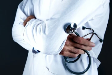 அரச உடல் பிடிப்பு சிகிச்சை நிபுணரின் மறுபக்கம்; கையும் மெய்யுமாக சிக்கியது எப்படி?