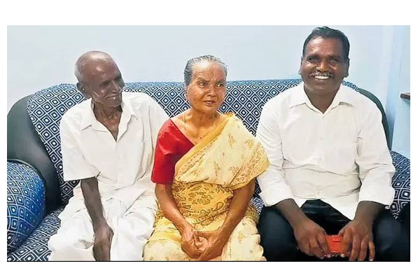 சிறுவயதில் காதலனுடன் சென்ற பெண் - 56 வருடம் கழித்து குடும்பத்தினருடன் சந்திப்பு; சுவாரசிய கதை | Andhra Woman Marry Tn Man Meets Family 56 Years