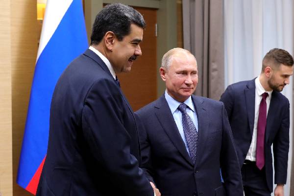 ட்ரம்பின் மிரட்டலுக்கு மத்தியில்... வெனிசுலாவிற்கு முழு ஆதரவளிப்பதாக உறுதியளித்த ரஷ்யா | Russia Pledges Support For Venezuela