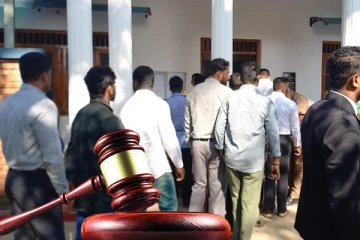 ஜனாதிபதிக்கு எதிரான போராட்டம் தொடர்பான வழக்கு ஒத்திவைப்பு