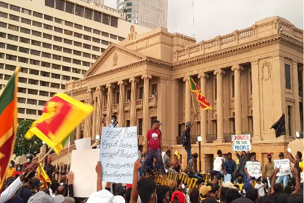 வெற்றியை பிரகடனம் செய்த கோட்டா கோ கம போராட்டக்காரர்கள்! | Gota Go Gama Protestors Declared Victory