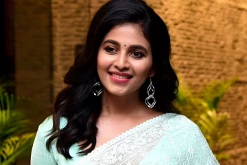 காமெடி நடிகருக்கு ஜோடியாகும் நடிகை அஞ்சலி.. பூஜையுடன் துவங்கிய படப்பிடிப்பு