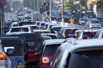 இலங்கையில்  திடீரென அதிகரித்த வாகன விலைகள்!