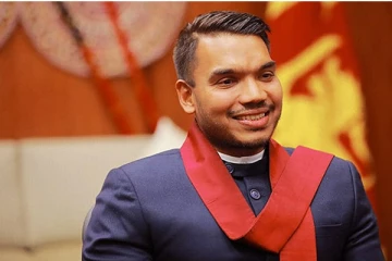 வன்முறை சம்பவங்கள் தொடர்பில் பொலிஸ் குற்றப் புலனாய்வுப் பிரிவினரிடம் வாக்குமூலம் வழங்கிய நாமல்