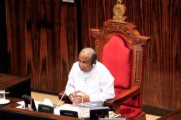 මන්ත්රීවරුන්ට සැප ගෙවල්දීමේ ව්යාපෘතිය නවතයි....නිවාස කුලියට ගැනීම සඳහා රුපියල් 75,000 බැගින් ඔවුන්ගේ වැටුපට එක්කරන්නත් යයි...?